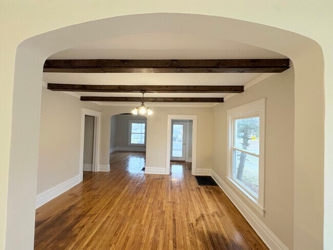 Building Photo - 530 High St