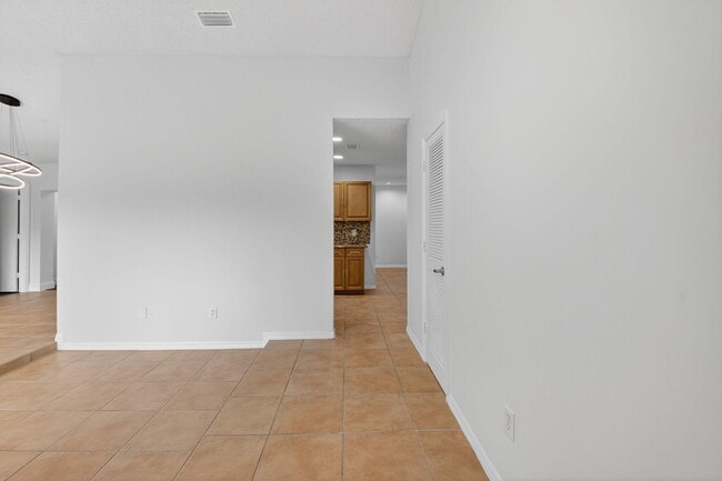 Building Photo - 4135 Bay Laurel Way