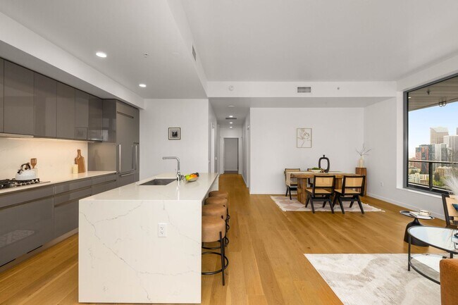 Building Photo - Great Nexus Condo For Rent