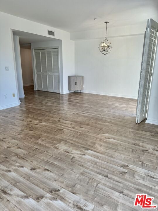 Building Photo - 320 S Willaman Dr