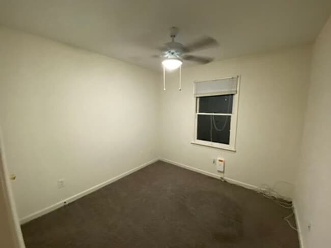 Building Photo - Three bedroom, 2.5 bath townhome, with mas...