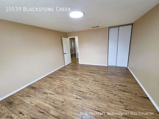Building Photo - 10539 Blackstone Creek