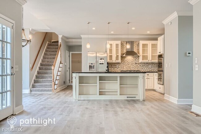 Building Photo - 4 br, 3 bath House - 5390 Overbend Trl UNIT