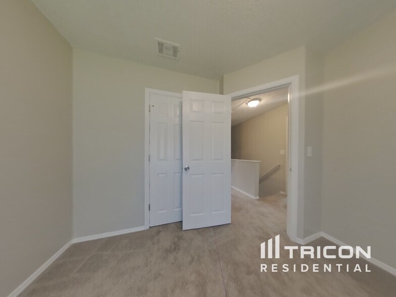 Building Photo - 3745 Talbot Ln