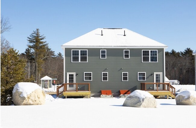 Building Photo - 1 Forsythia Ln