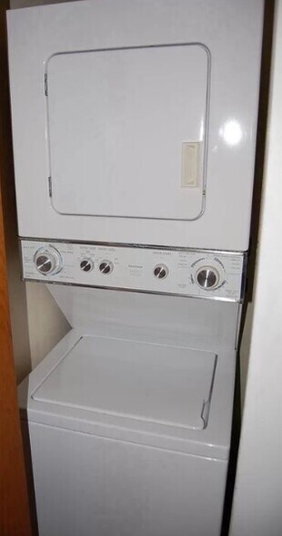 Washer and Dryer inside unit - 2050 Holiday Rd