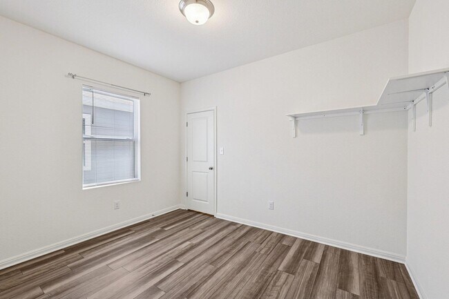 Building Photo - 191 Light Timber Rd