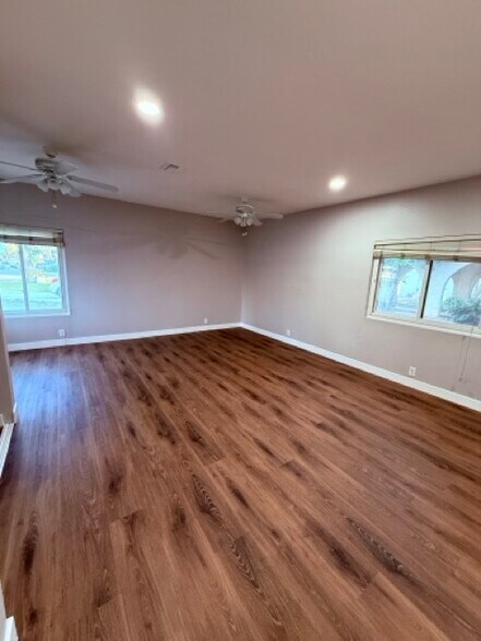 Building Photo - 2270 Prince Albert Dr