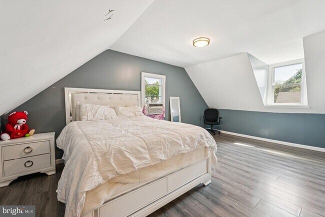 Building Photo - 161 Rancocas Rd