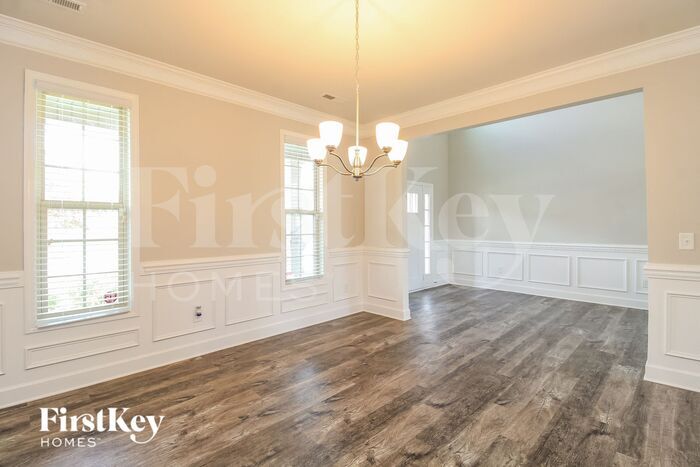 Building Photo - 1833 Ridge Creek Dr