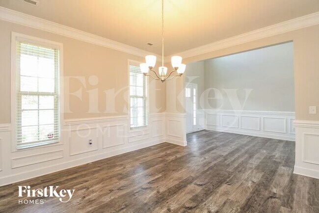 Building Photo - 1833 Ridge Creek Dr