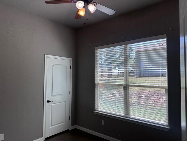 Building Photo - 200 Mauna Kea Ln