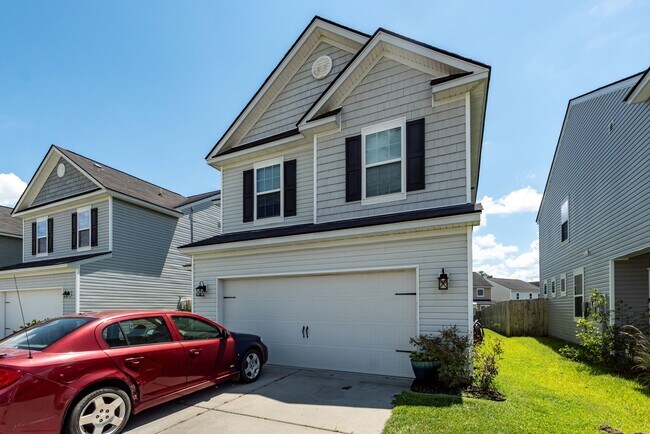Building Photo - 4 Bedroom, 2.5 Bathroom Home in Moss Grove Plantation - Moncks Corner