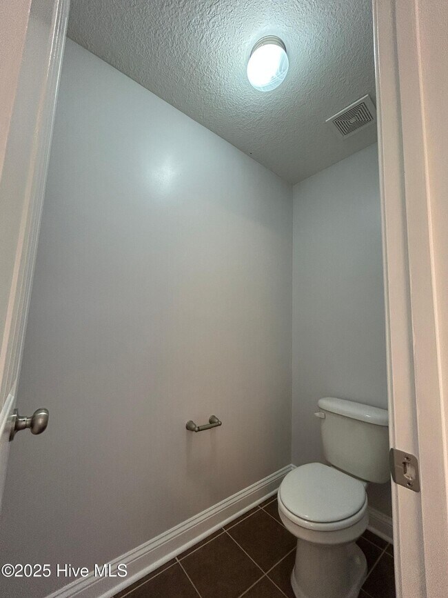 Building Photo - 504 Turpentine Trail