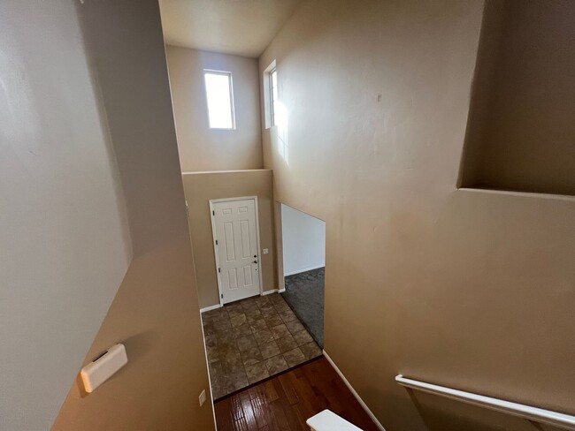 Building Photo - Stansbury Park Townhome with 3 Bedrooms