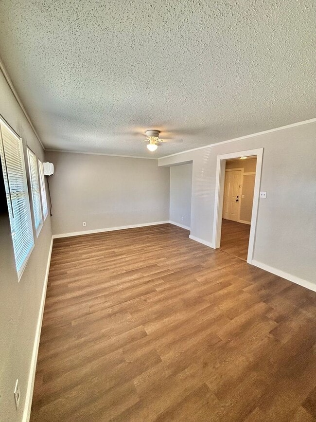 Building Photo - NOW AVAILABLE - Charming Updated Home Near...