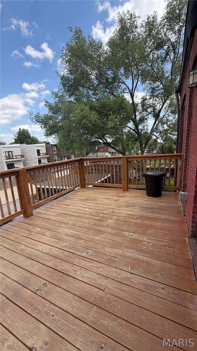 Building Photo - 2035 Allen Ave