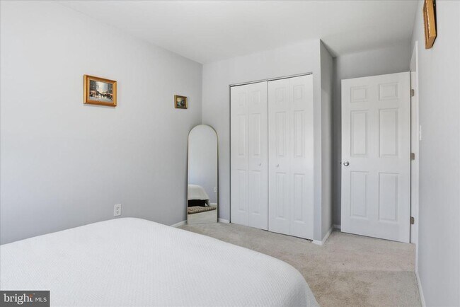 Building Photo - 9234 Byrd Dr