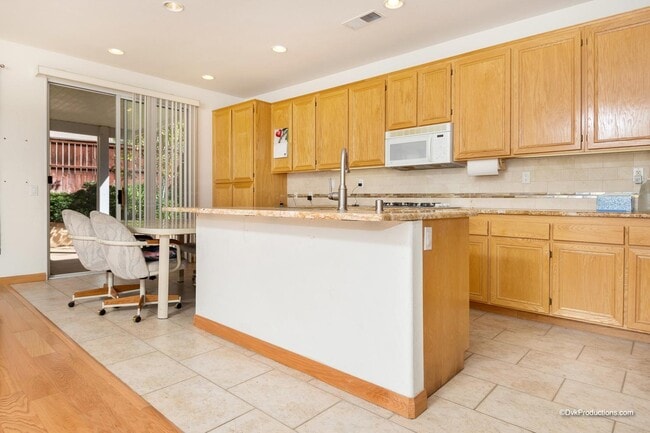 Building Photo - 575 Chesterfield Cir