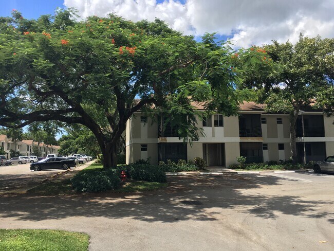 Primary Photo - 303 Gardens Dr
