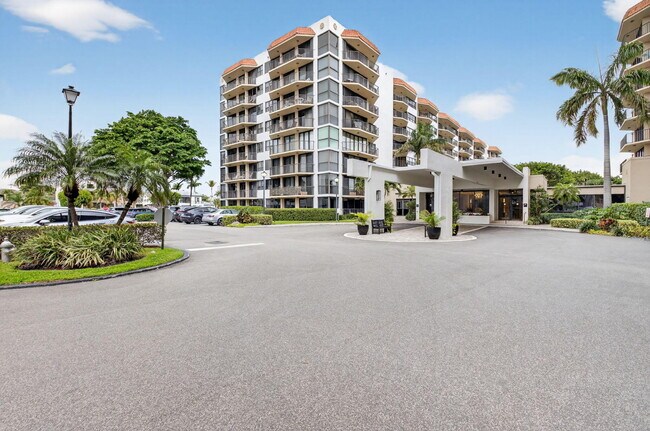 Building Photo - 899 Jeffery St