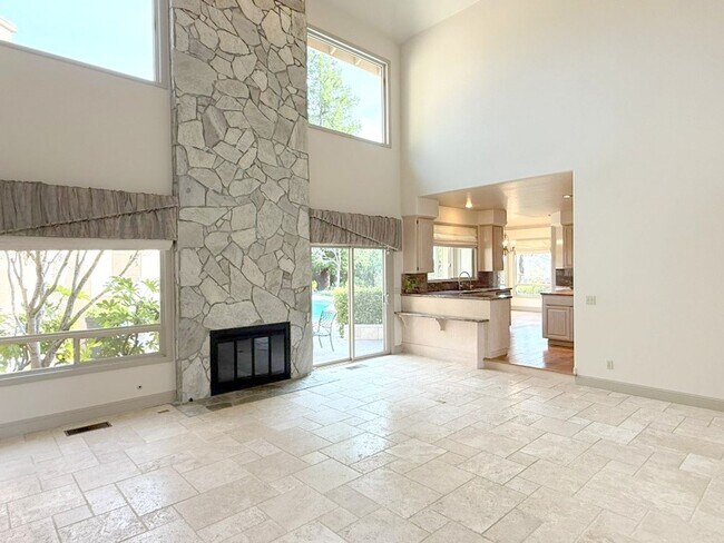 Building Photo - NEW PRICE ! Beautiful custom one story estate located on one of the most desirable streets in Bla...