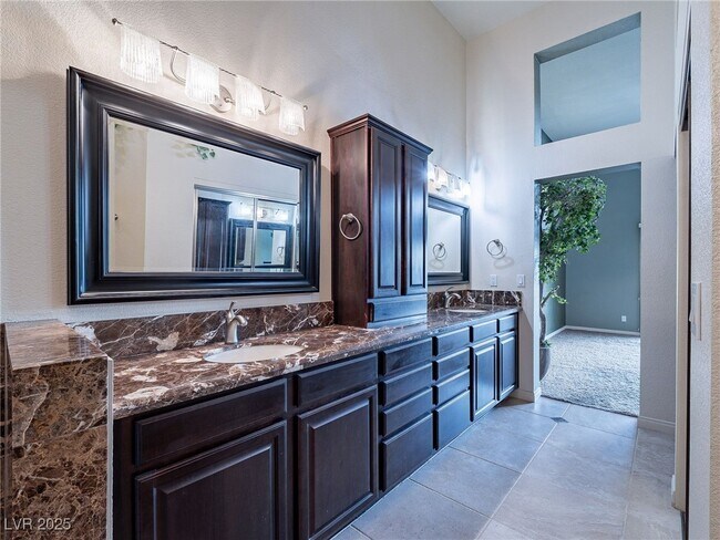 Building Photo - 2521 Seascape Dr