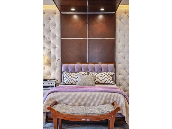 Building Photo - 201 S 11th St