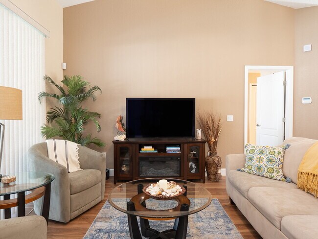 Building Photo - Move in with Zero Deposit! Turnkey Furnish...