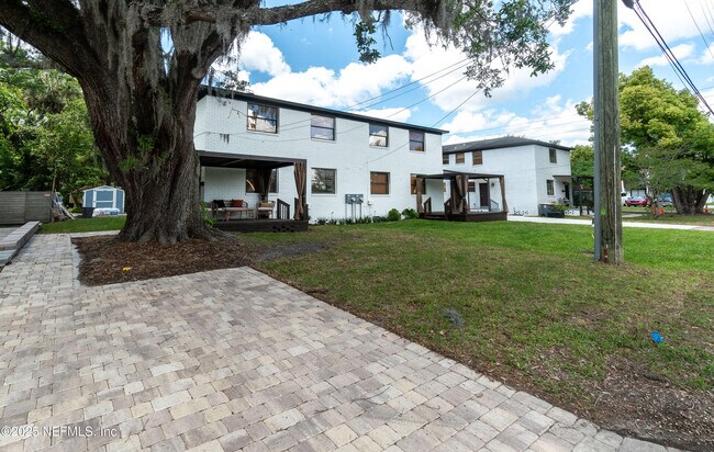 Building Photo - 1510 Naldo Ave