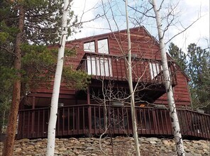 Building Photo - 187 Patricia Rd