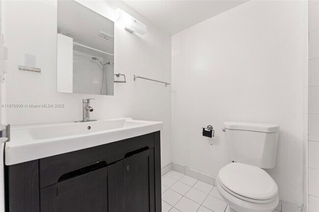 Building Photo - 4300 NW 79th Ave