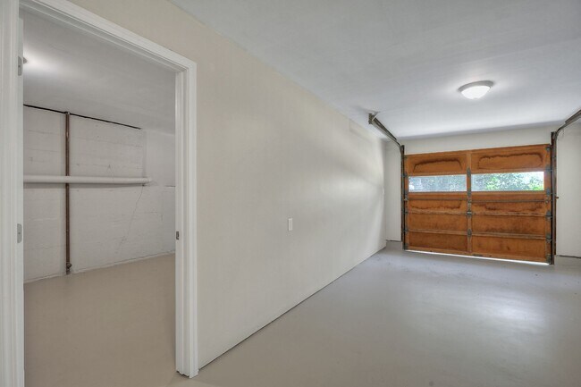 Building Photo - 15532 27th Ave NE