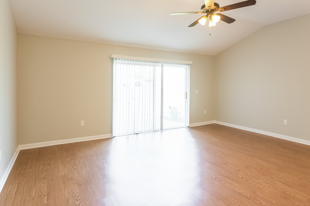 Building Photo - 9373 Prosperity Lake Dr