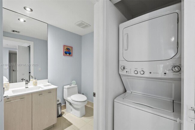 Building Photo - 55 SW 9th St