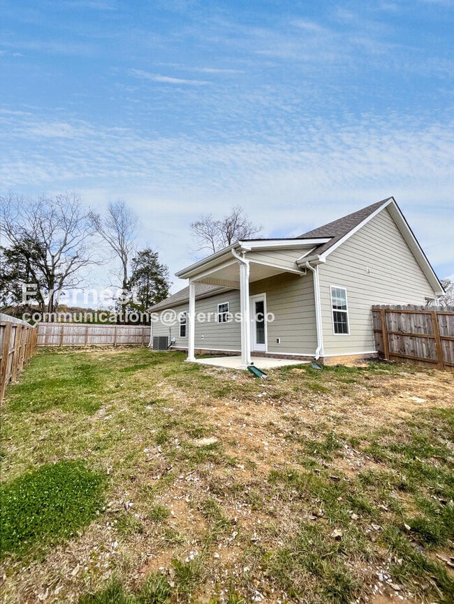 Building Photo - 1413 Pipeline Ave