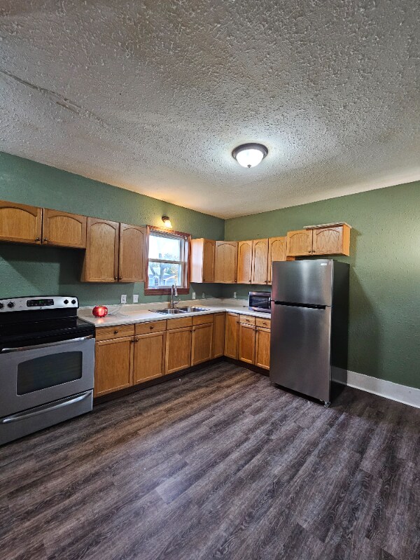 Building Photo - 509 S 7th St