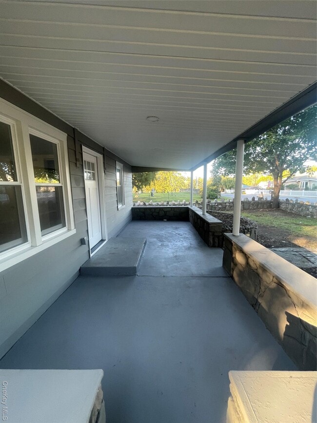 Building Photo - 33 Mailler Ave