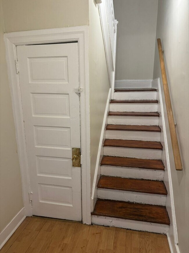 Building Photo - 20-22 Elizabeth St