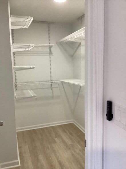 Building Photo - 20970 Vía Oleander