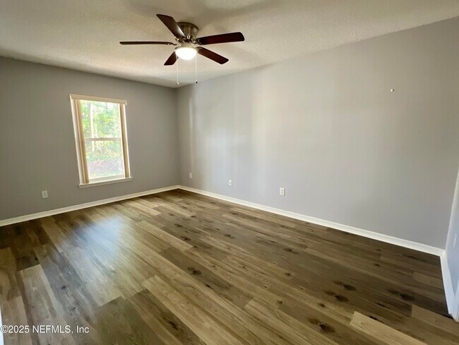 Building Photo - 2669 Lantana Lakes Dr E