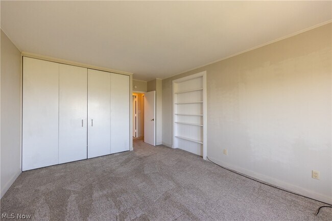 Building Photo - 1 Bratenahl Pl