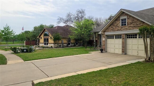 Building Photo - 2517 Jacqueline Dr