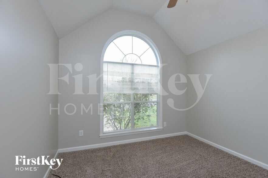 Building Photo - 424 Camden Cove Cir