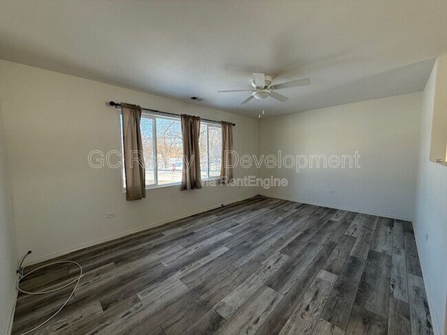 Building Photo - 284 W Windsor Terrace