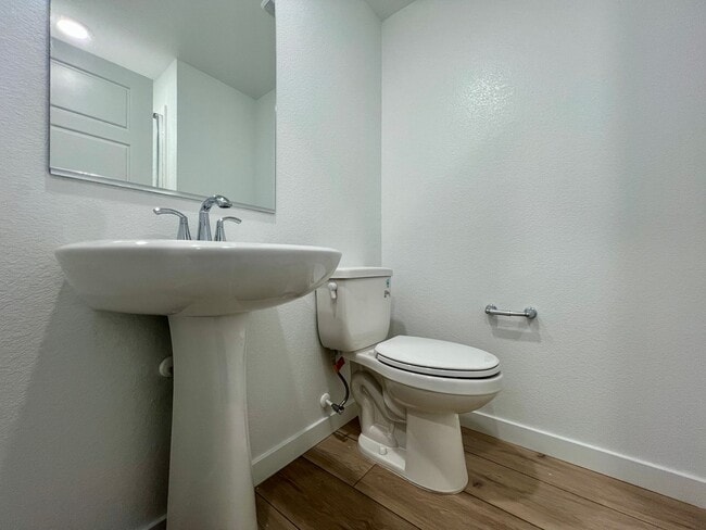 Building Photo - Beautiful Newer 4 Bedroom Home in Cadence with Large Loft