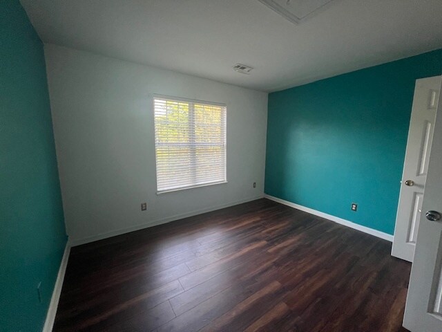 Building Photo - 2707 Blockhouse Ct