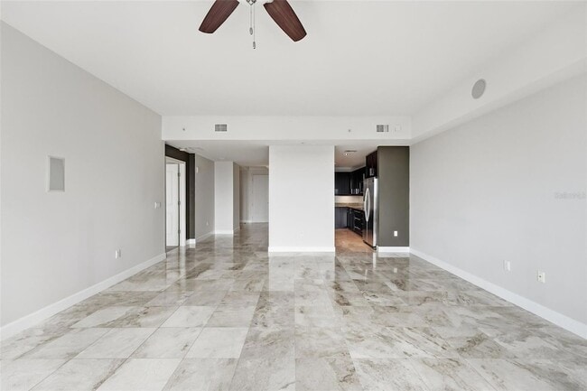 Building Photo - 100 S Eola Dr