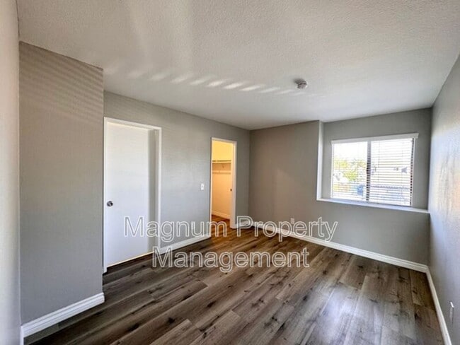 Building Photo - 24473 St Thomas Ave