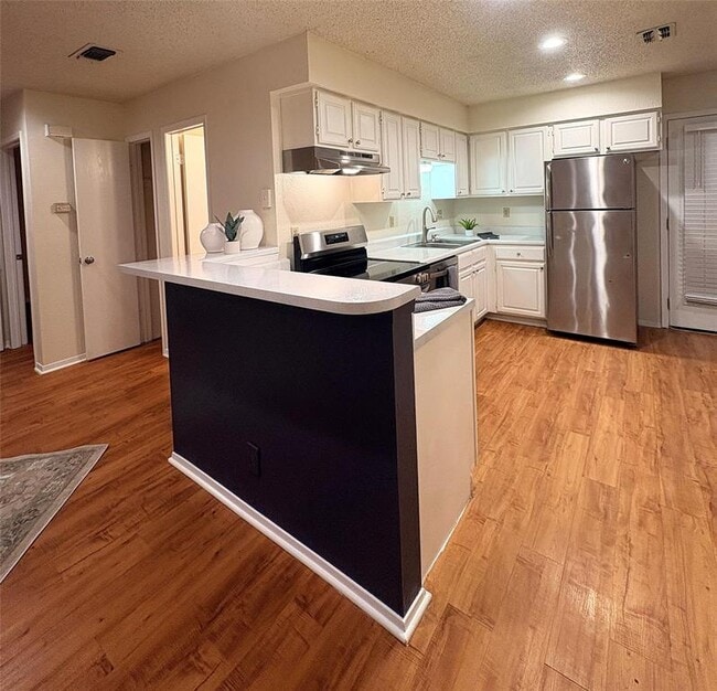 Building Photo - 503 Algerita Dr